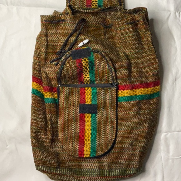 Large Woven Backpack with Rasta inspired style - Picture 3 of 6
